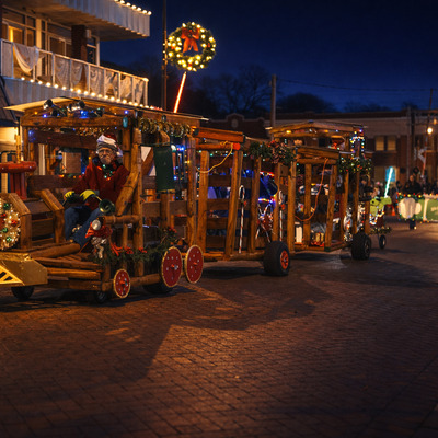 Frost Fest Parade - Christmas Magic on Main Street